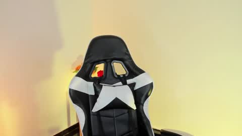 Snapshot of atena676 chatting on 01/13/25, 04:28 atena676 online show from 01/13/25, 04:28