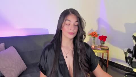 Snapshot of atena676 chatting on 01/20/25, 01:39 atena676 online show from 01/20/25, 01:39