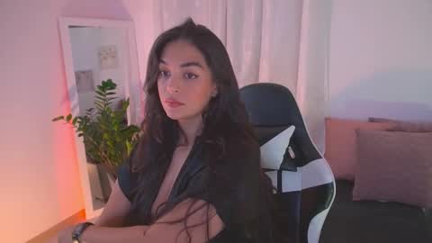 Snapshot of atena676 chatting on 11/04/25, 01:38 atena676 online show from 11/04/25, 01:38