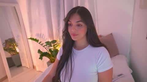 Snapshot of atena676 chatting on 03/08/26, 02:04 atena676 online show from 03/08/26, 02:04