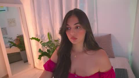 Snapshot of atena676 chatting on 03/24/26, 01:43 atena676 online show from 03/24/26, 01:43