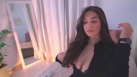 Snapshot of atena676 chatting on 05/11/26, 01:22 atena676 online show from 05/11/26, 01:22