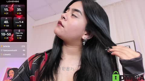 Snapshot of atena_hill chatting on 12/21/24, 01:36 Athena online show from 12/21/24, 01:36