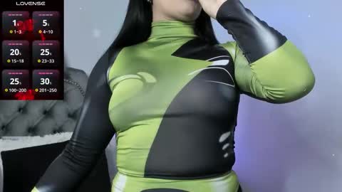 Snapshot of atena_hill chatting on 10/23/25, 07:34 Athena online show from 10/23/25, 07:34