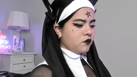 Snapshot of atena_hill chatting on 10/25/25, 07:52 Athena online show from 10/25/25, 07:52