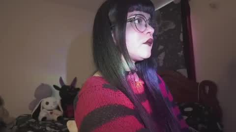 Snapshot of atena_hill93 chatting on 04/27/26, 08:18 Atena online show from 04/27/26, 08:18