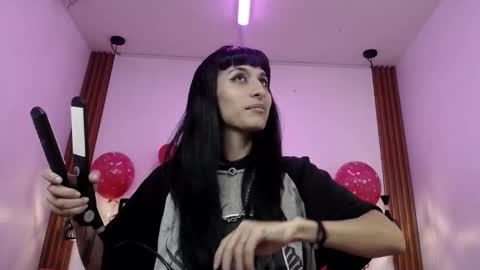 Snapshot of atenea_420 chatting on 02/15/26, 11:08 COLOMBIA online show from 02/15/26, 11:08