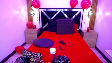 Snapshot of atenea_420 chatting on 02/22/26, 02:26 COLOMBIA online show from 02/22/26, 02:26