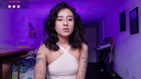 Atenea online show from 11/25/25, 07:58