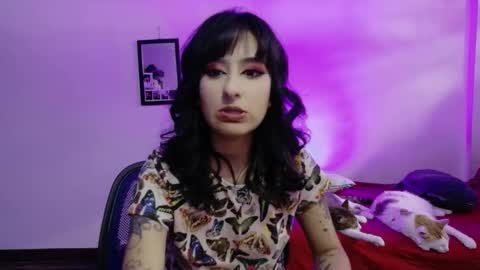 Snapshot of atenea_dragon__ chatting on 04/04/26, 08:06 Atenea online show from 04/04/26, 08:06