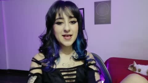 Snapshot of atenea_dragon__ chatting on 04/13/26, 07:52 Atenea online show from 04/13/26, 07:52