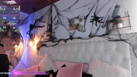 ATENEA online show from 10/18/25, 01:45