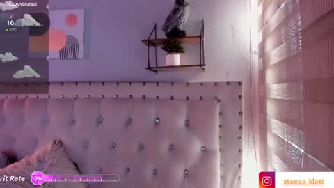 Snapshot of atenea_klett_ chatting on 06/30/26, 01:56 ATENEA online show from 06/30/26, 01:56