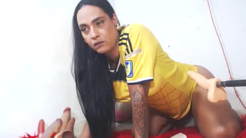 Snapshot of atenea_queen chatting on 05/07/26, 03:01 atenea online show from 05/07/26, 03:01
