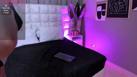 Snapshot of atenea_velle chatting on 04/01/26, 01:23 atenea velle online show from 04/01/26, 01:23