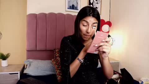 ateneaaa_ online show from 04/15/26, 07:43