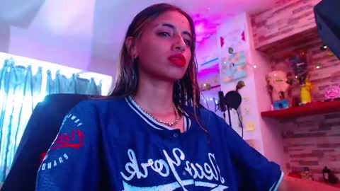 Atenea online show from 02/12/25, 02:32