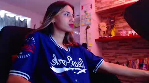 Atenea online show from 02/21/25, 03:32