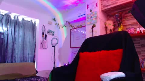 Atenea online show from 02/23/25, 02:14