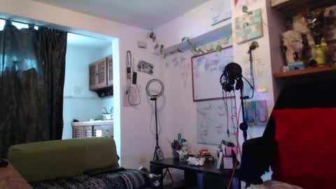 Atenea online show from 03/02/25, 01:16