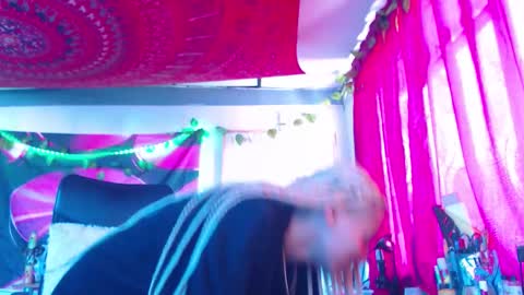 Atenea online show from 10/09/25, 02:04