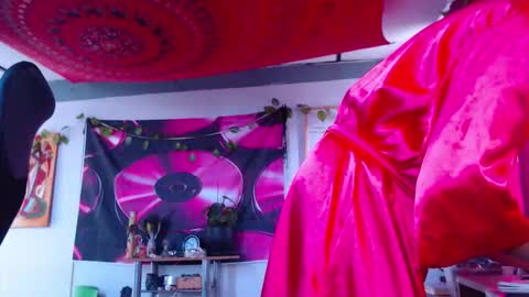 Atenea online show from 10/21/25, 12:39