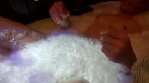 Snapshot of athandrew chatting on 01/27/25, 04:52 jonnyandrew online show from 01/27/25, 04:52