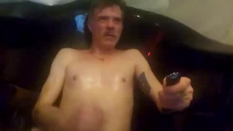 Snapshot of athandrew chatting on 11/07/25, 08:20 jonnyandrew online show from 11/07/25, 08:20