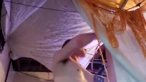 Snapshot of athandrew chatting on 11/18/25, 11:47 jonnyandrew online show from 11/18/25, 11:47