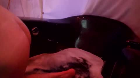 Snapshot of athandrew chatting on 11/24/25, 04:34 jonnyandrew online show from 11/24/25, 04:34