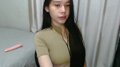 Snapshot of atheena_charm chatting on 01/05/25, 02:19 Athena online show from 01/05/25, 02:19