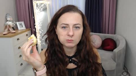 Athena Panther online show from 12/26/24, 05:58