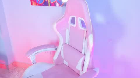 athenea__fox online show from 09/30/25, 11:48