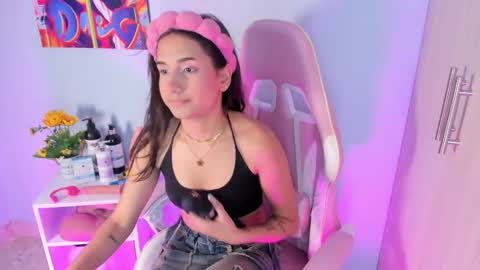 athenea__fox online show from 11/13/25, 11:20