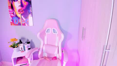 athenea__fox online show from 11/24/25, 11:54