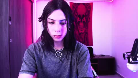 Snapshot of atheneoo_ chatting on 05/23/26, 05:56 athenauwu online show from 05/23/26, 05:56