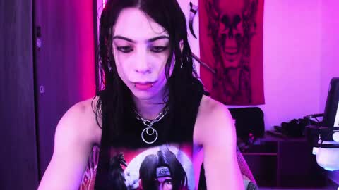 Snapshot of atheneoo_ chatting on 06/08/26, 05:30 athenauwu online show from 06/08/26, 05:30