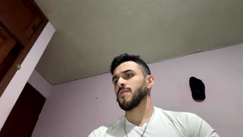 Snapshot of athlete_boy22 chatting on 11/08/25, 09:09 Atlas online show from 11/08/25, 09:09