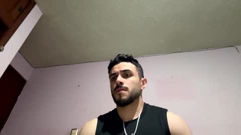 Snapshot of athlete_boy22 chatting on 11/15/25, 08:11 Atlas online show from 11/15/25, 08:11