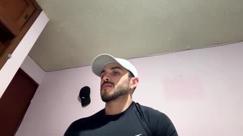 Snapshot of athlete_boy22 chatting on 03/22/26, 10:07 Atlas online show from 03/22/26, 10:07