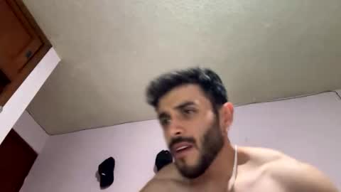 Snapshot of athlete_boy22 chatting on 03/31/26, 11:49 Atlas online show from 03/31/26, 11:49