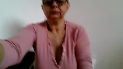 Snapshot of atikaarea chatting on 04/13/26, 11:16 atikaarea online show from 04/13/26, 11:16