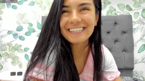 Snapshot of atilana_diaz chatting on 12/20/24, 05:08 Atilana Diaz online show from 12/20/24, 05:08