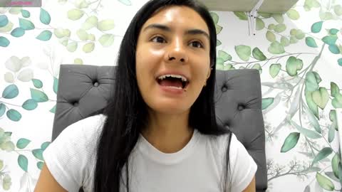 Snapshot of atilana_diaz chatting on 12/30/24, 02:30 Atilana Diaz online show from 12/30/24, 02:30