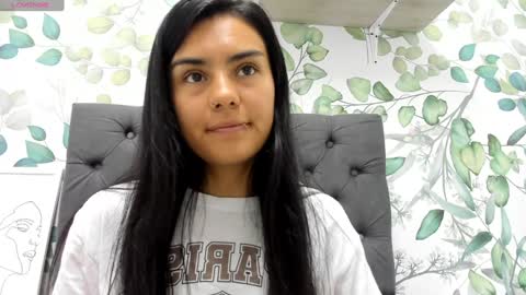 Snapshot of atilana_diaz chatting on 01/15/25, 03:18 Atilana Diaz online show from 01/15/25, 03:18