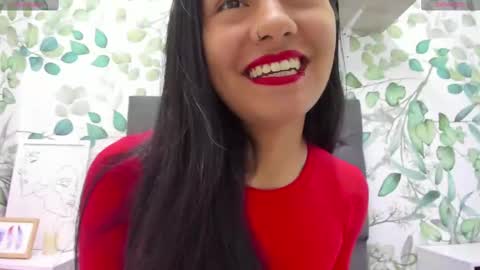 Snapshot of atilana_diaz chatting on 02/14/25, 02:23 Atilana Diaz online show from 02/14/25, 02:23