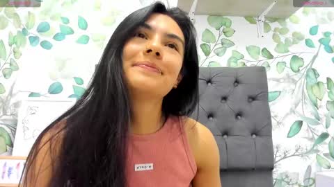 Snapshot of atilana_diaz chatting on 02/19/25, 08:20 Atilana Diaz online show from 02/19/25, 08:20