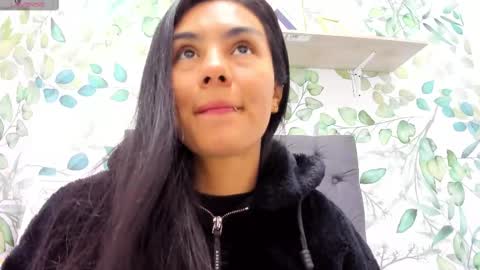 Snapshot of atilana_diaz chatting on 03/07/25, 02:12 Atilana Diaz online show from 03/07/25, 02:12