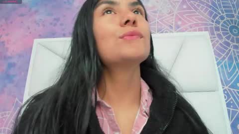 Snapshot of atilana_diaz chatting on 09/18/25, 03:03 Atilana Diaz online show from 09/18/25, 03:03