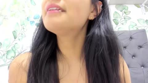 Snapshot of atilana_diaz chatting on 10/30/25, 05:35 Atilana Diaz online show from 10/30/25, 05:35